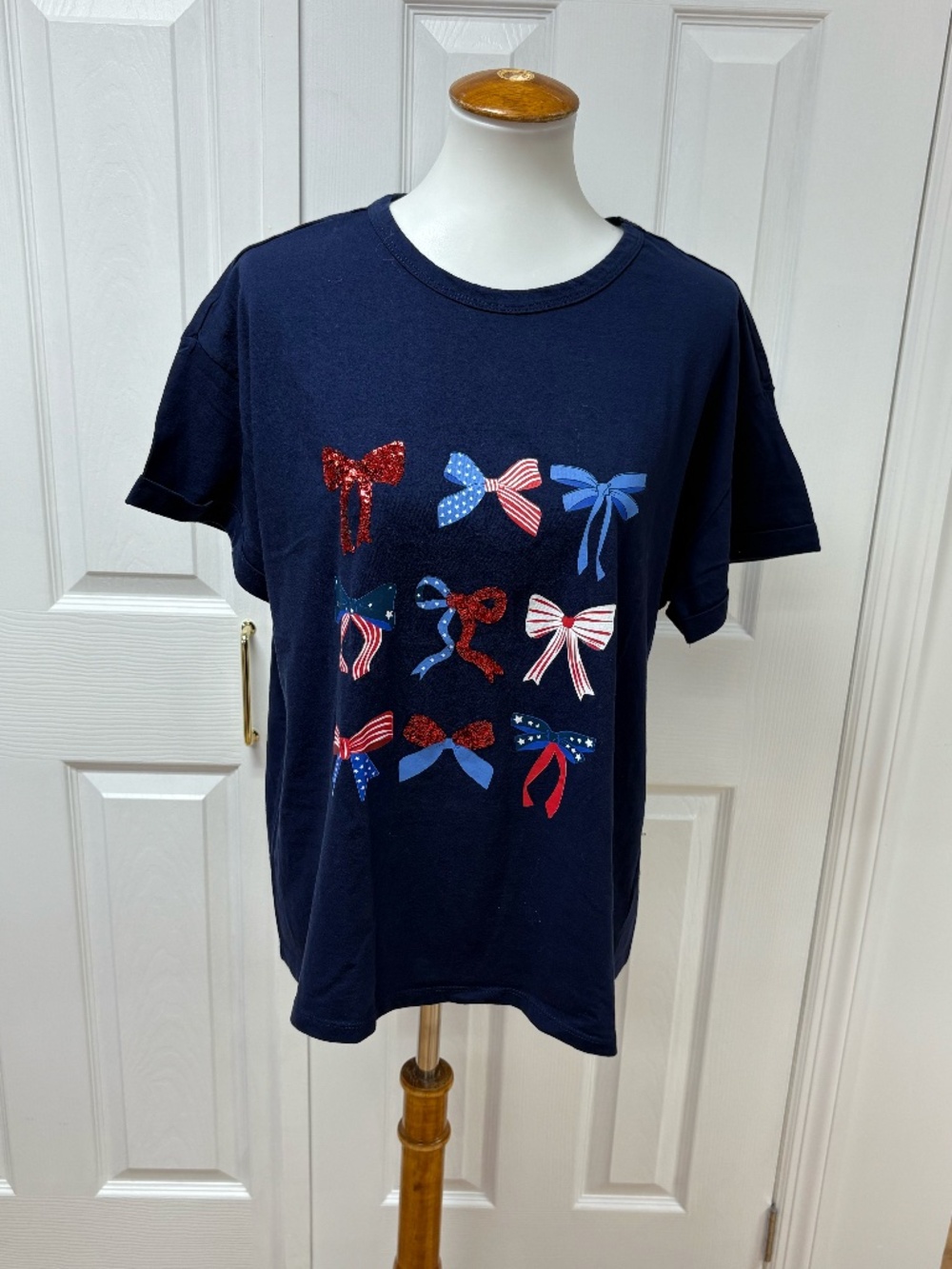 Feeling Festive Patriotic Coquette Themed Bow Knot Design T Shirt - Size XL.